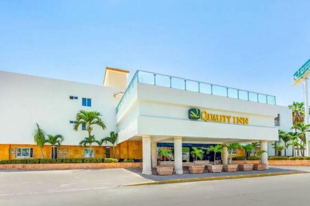 Quality Inn Mazatlan Exterior photo